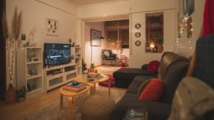 foto’s van een woonkamer die een verhaal vertellen